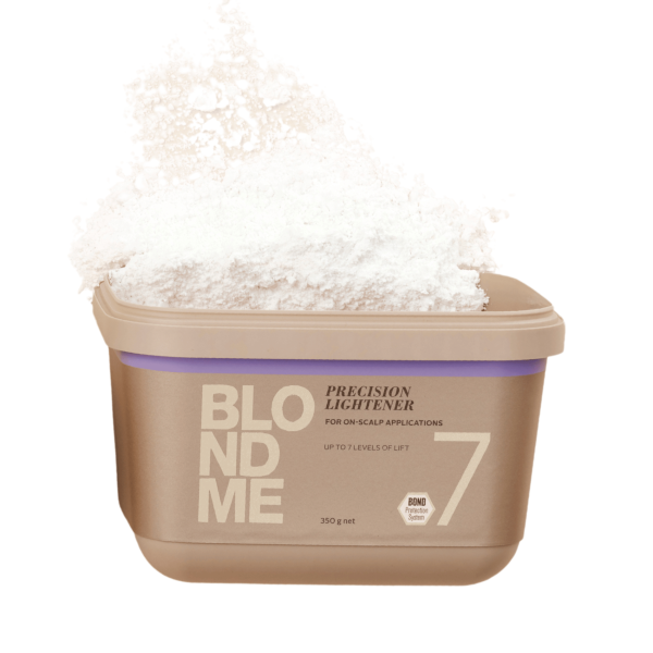 Decolorante Blondme Clay Lightener 7+ aplicado en técnica balayage profesional