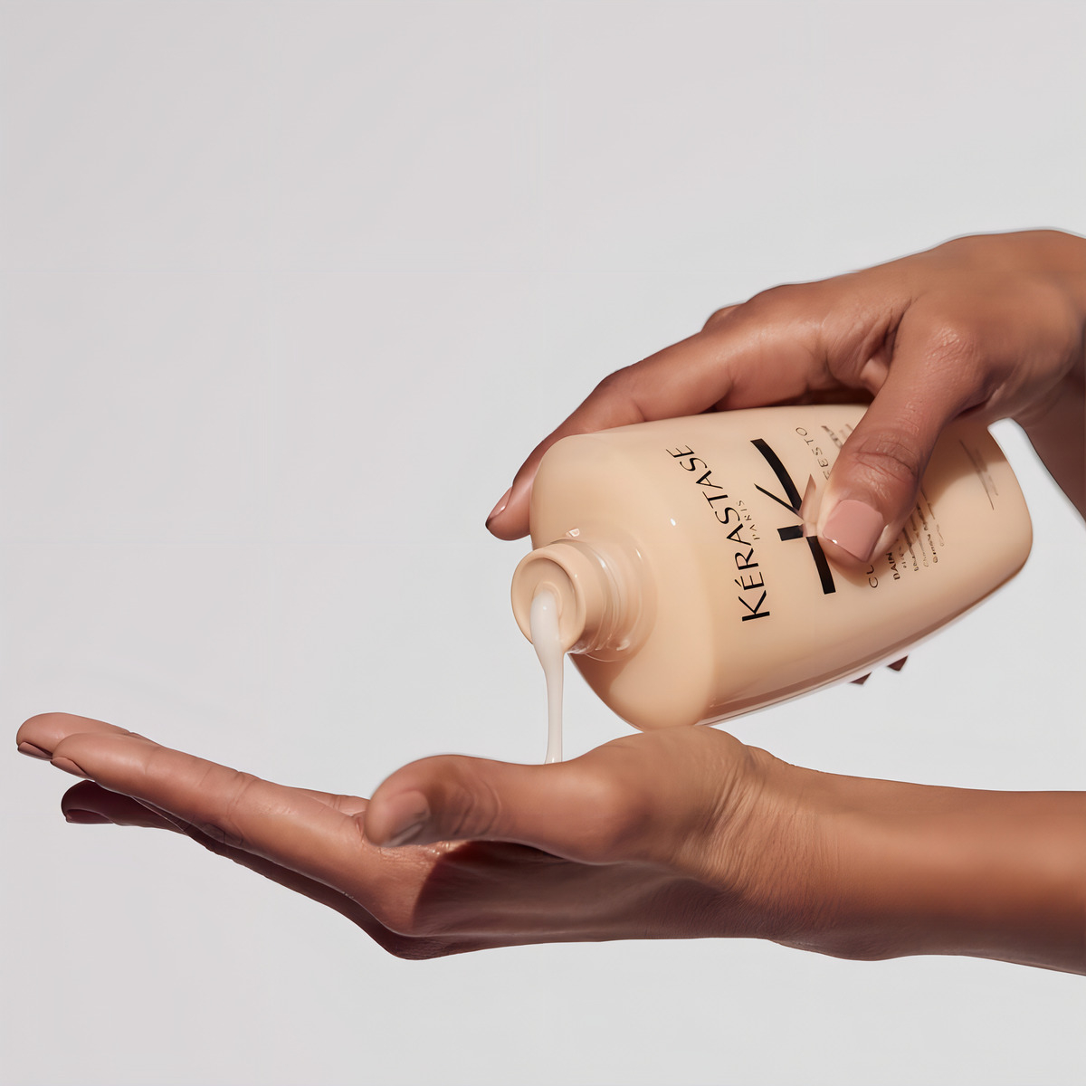 D_733607-MLU78985159124_092024-F.jpg Shampoo Bain Curl Manifesto Kerastase