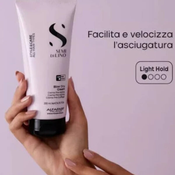 Blow Dry Cream Alfaparf Milano crema de styling Semi di Lino para cabello suave y ligero.