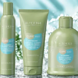 Tres productos Alter Ego Italy CureEgo Hydraday: shampoo, acondicionador y mousse hidratante para el cuidado del cabello.